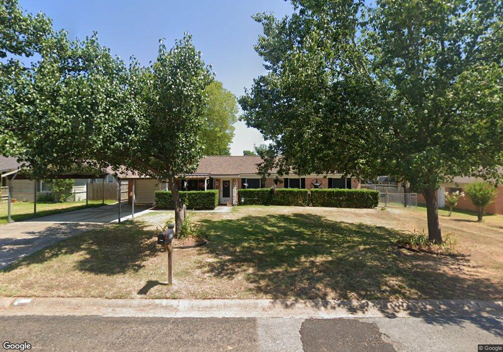 407 Layton St, Kilgore, TX 75662 - photo 1