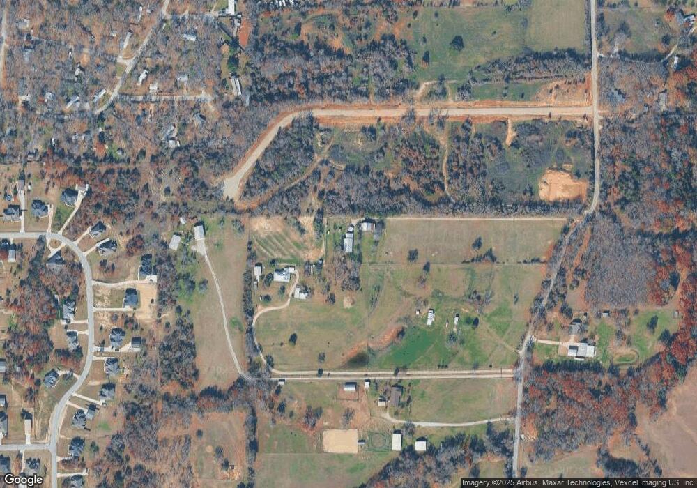 2750 N Cardinal Rd, Azle, TX 76020 - photo 1