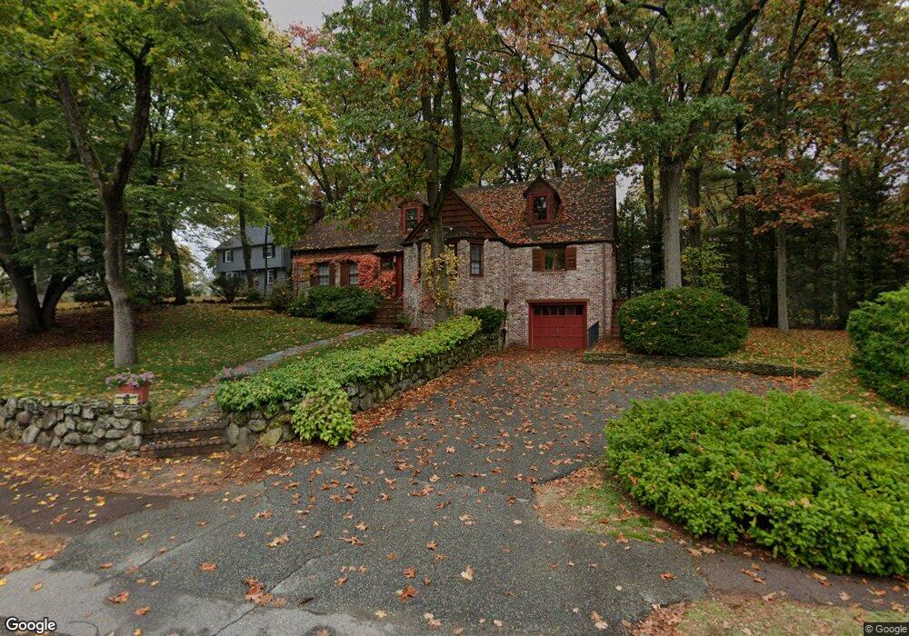 35 Outlook Rd, Wakefield, MA 01880 - photo 1