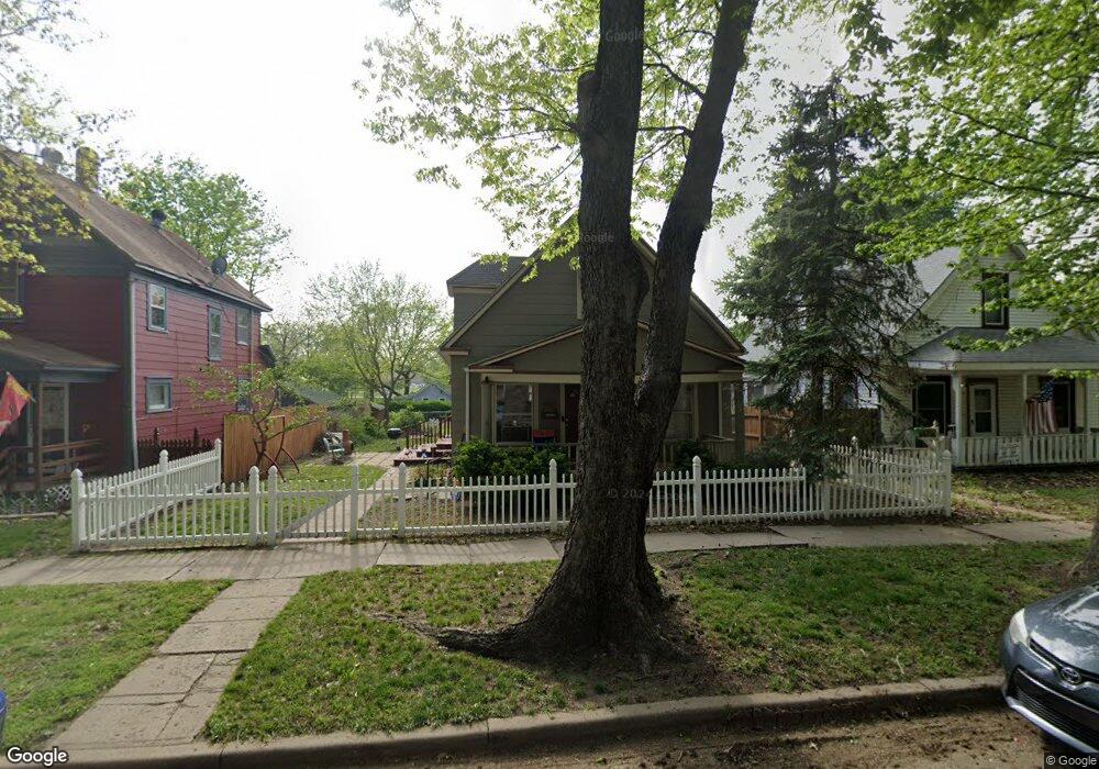 323 SW Orchard St, Topeka, KS 66606 - photo 1