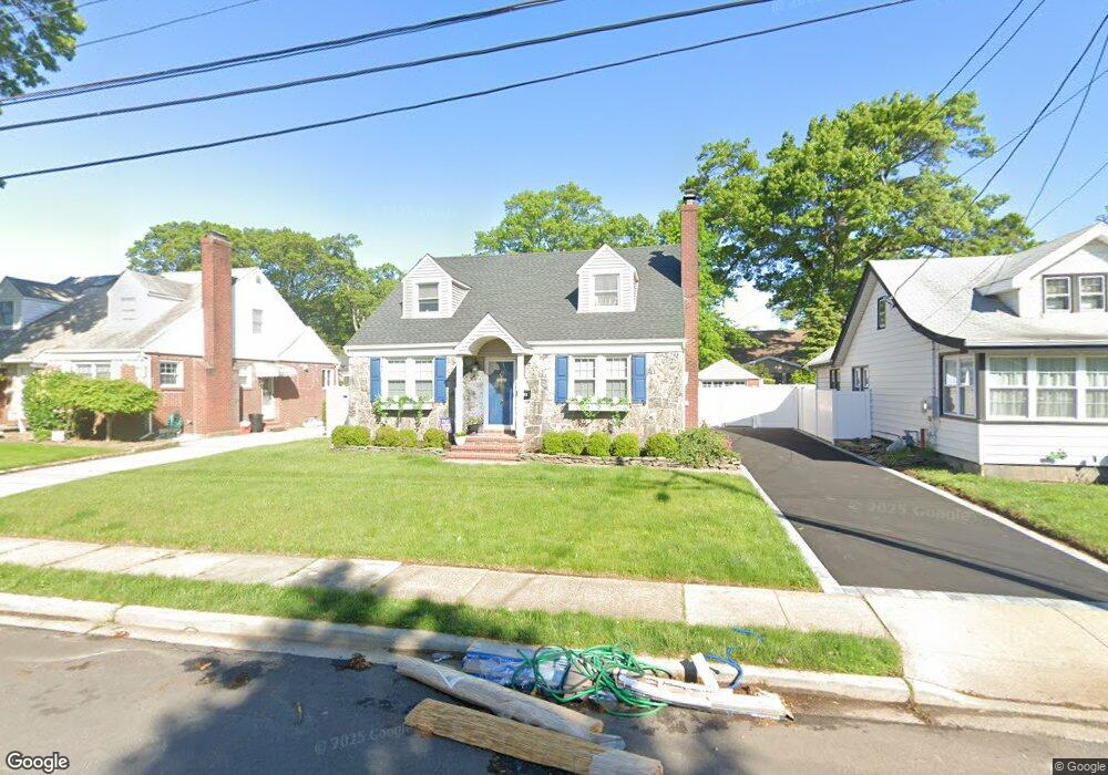 342 Madison Ave, West Hempstead, NY 11552 - photo 1