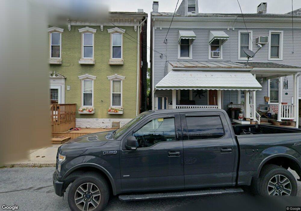 127 W Franklin St, Womelsdorf, PA 19567 - photo 1