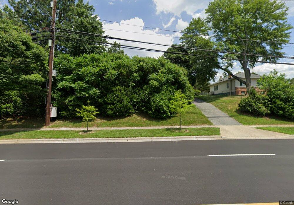 204 Shady Glen Dr, Capitol Heights, MD 20743 - photo 1