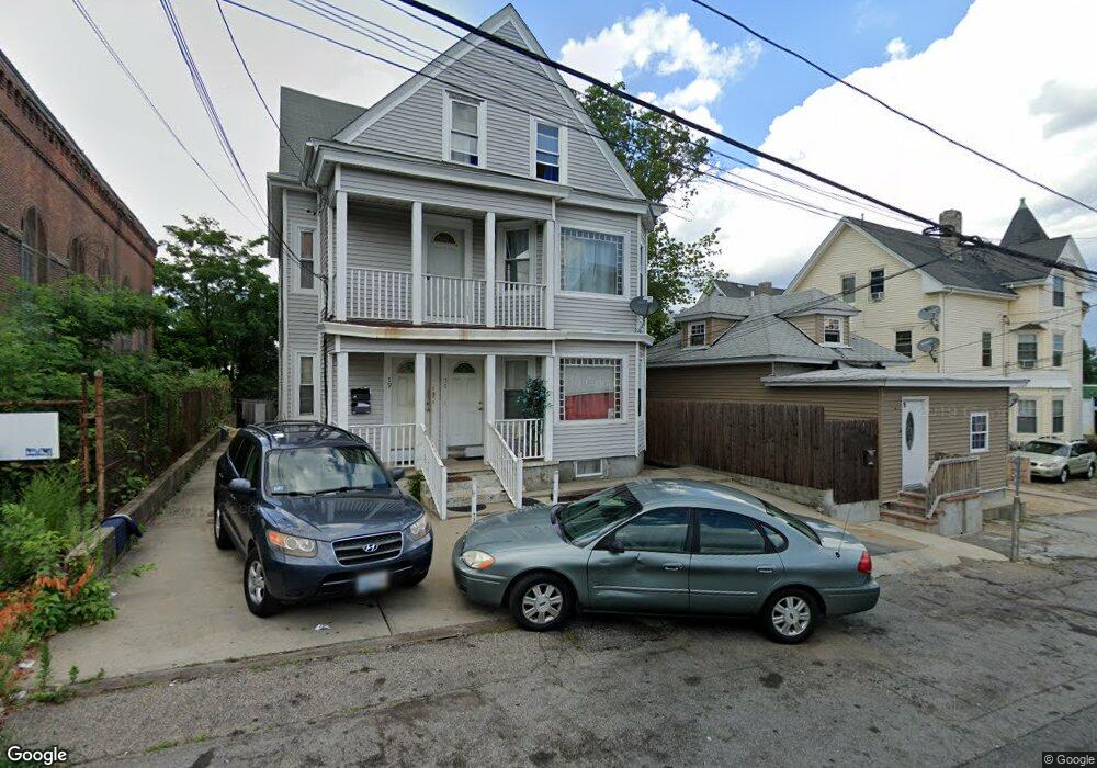 77 Roger Williams Ct, Providence, RI 02907 - photo 1