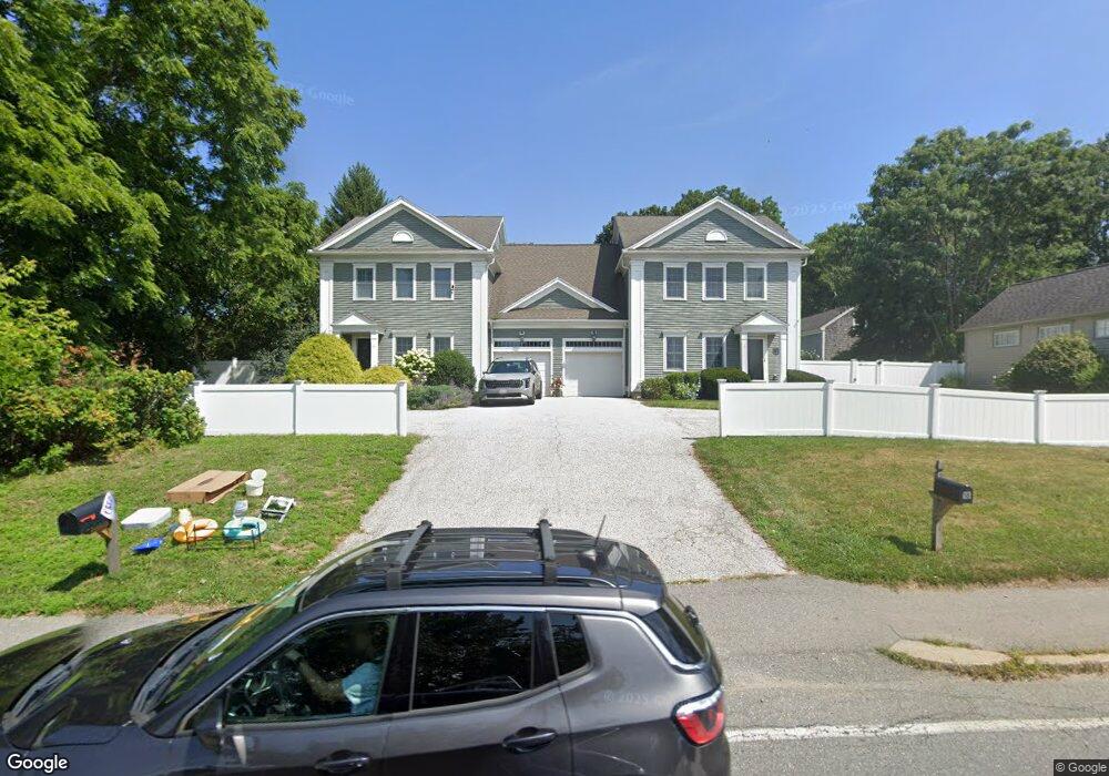 18 Low St unit 1, Newburyport, MA 01950 - photo 1