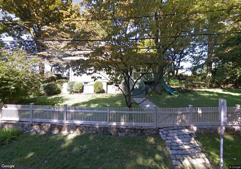 15 Ferris Dr, Old Greenwich, NY 06870 - photo 1