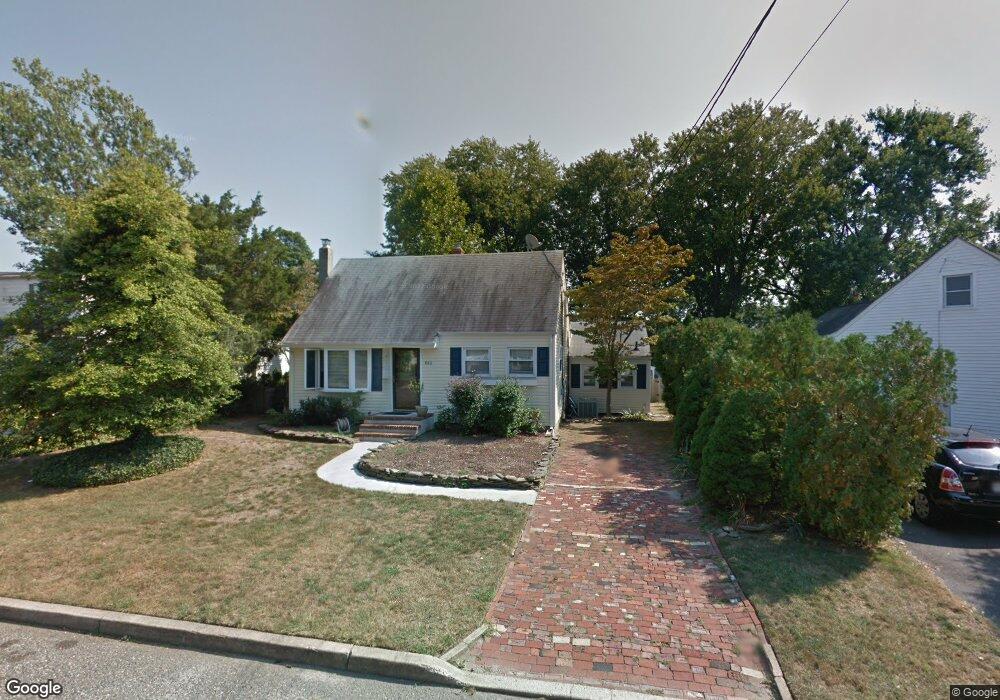 815 Claridge Dr, Spring Lake, NJ 07762 - photo 1