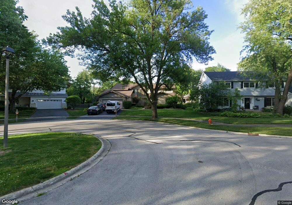 669 Lookout Ct, Naperville, IL 60540 - photo 1