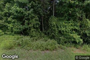 401 N Deshong Rd, Stone Mountain, GA 30087
