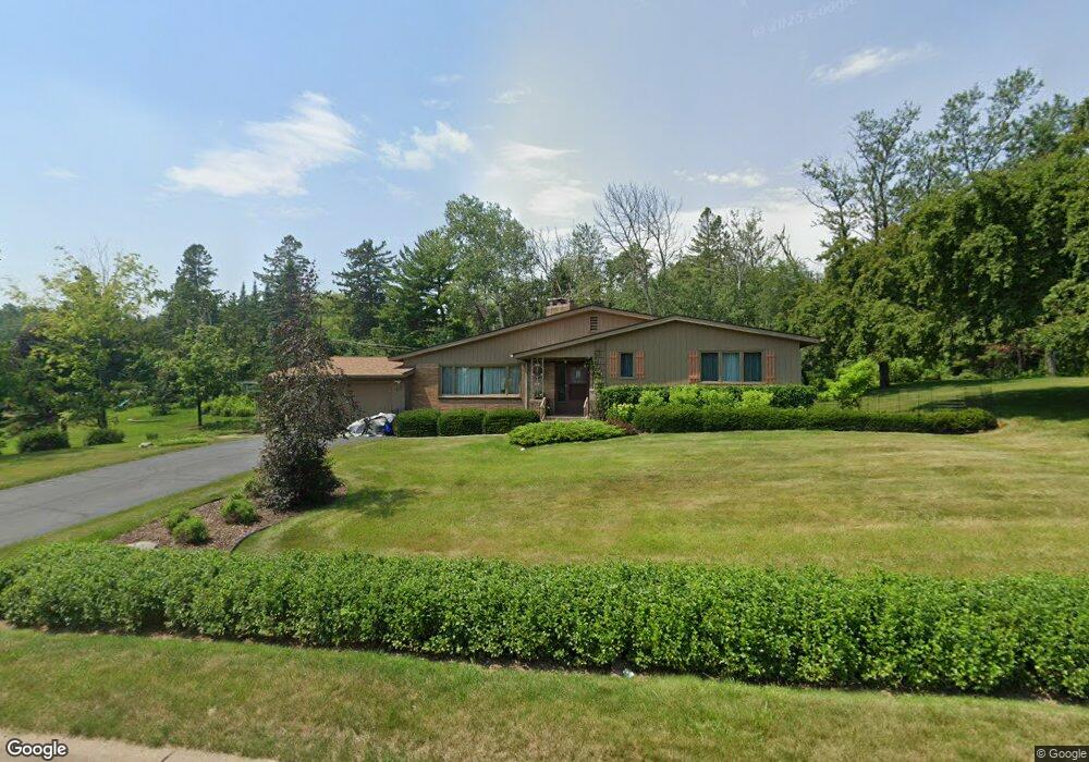 529 Valley Dr, Duluth, MN 55804 - photo 1