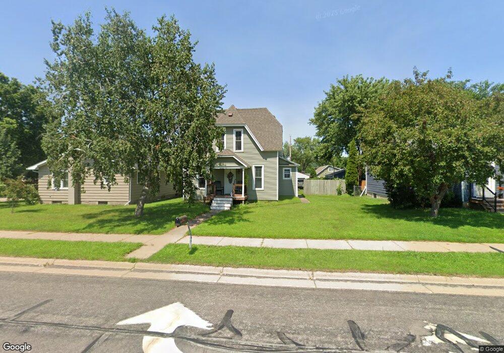 436 S 3rd St, La Crescent, MN 55947 - photo 1