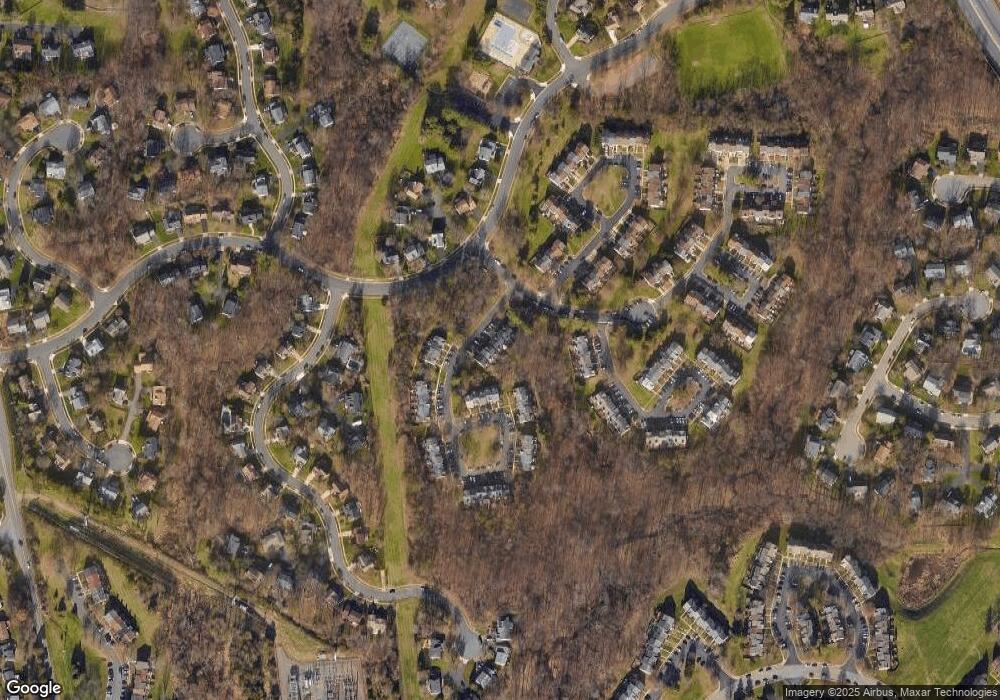 3607 Buckeye Ct, Fairfax, VA 22033 - photo 1