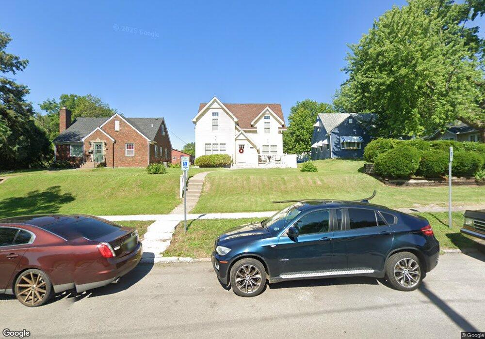 1134 Warren St, Davenport, IA 52804 - photo 1