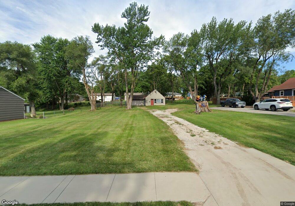 5506 Nieman Rd, Shawnee, KS 66203 - photo 1