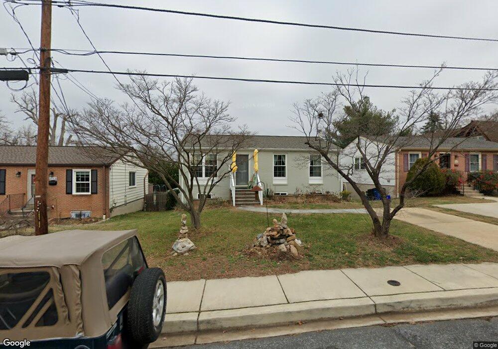 3711 Lawrence Ave, Kensington, MD 20895 - photo 1
