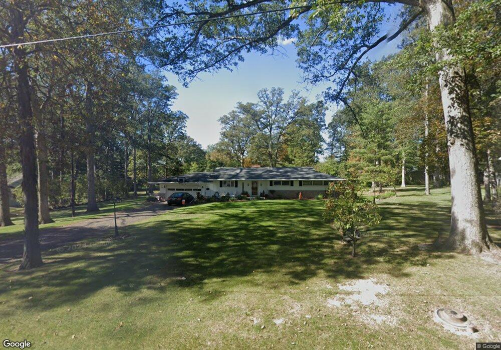 1284 Forest Dr, Lima, OH 45805 - photo 1