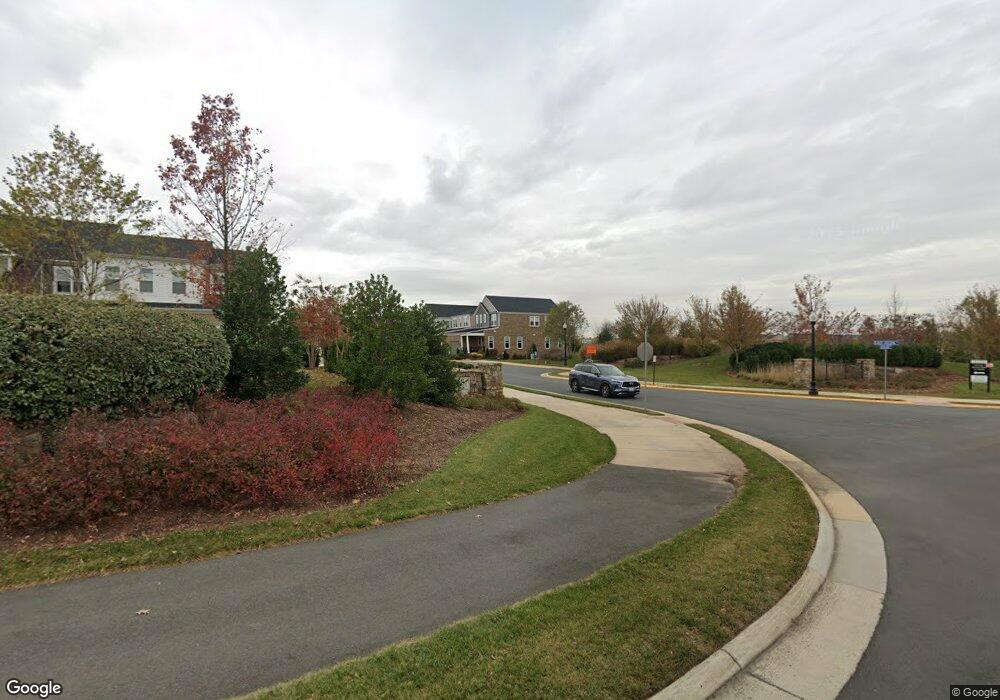 42906 Beaver Crossing Square, Ashburn, VA 20148 - photo 1