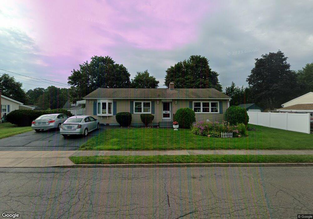 90 Cushman Dr, Manchester, CT 06042 - photo 1