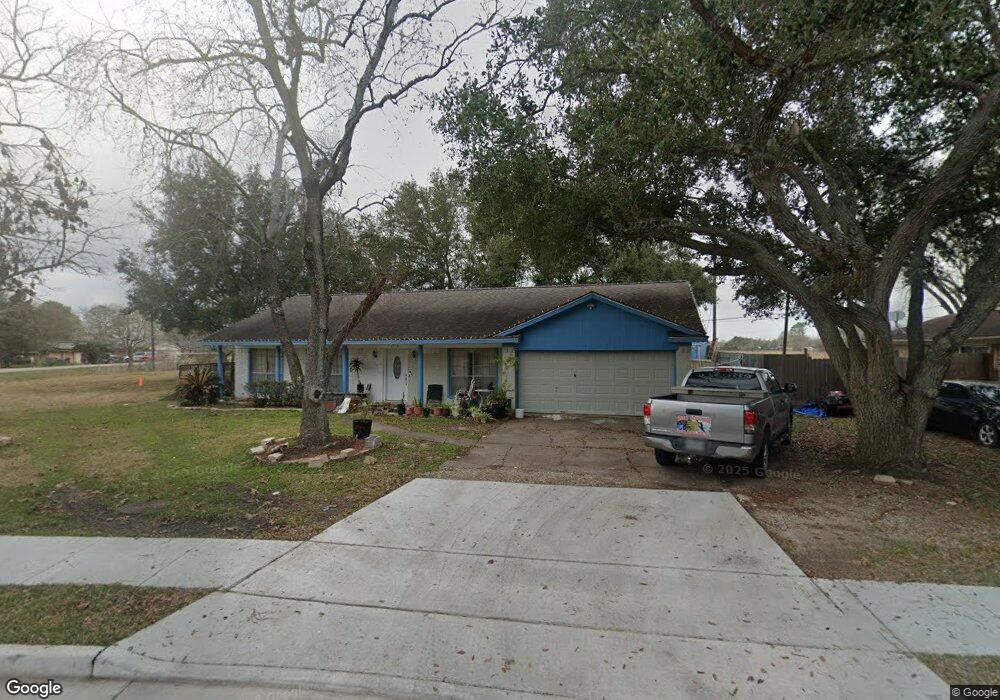 2718 Westfield St, Alvin, TX 77511 - photo 1