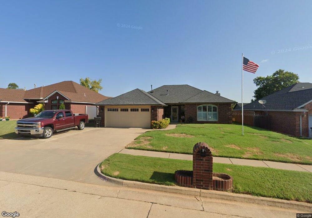 1705 SE 1st St, Moore, OK 73160 - photo 1