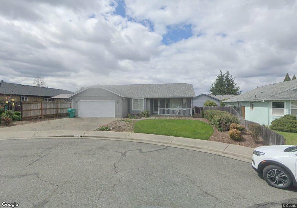 106 Harmony Cir, Grants Pass, OR 97527 - photo 1