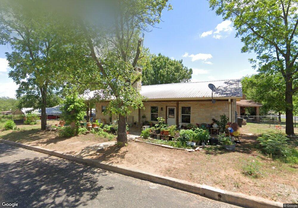 316 W Walch Ave, Fredericksburg, TX 78624 - photo 1