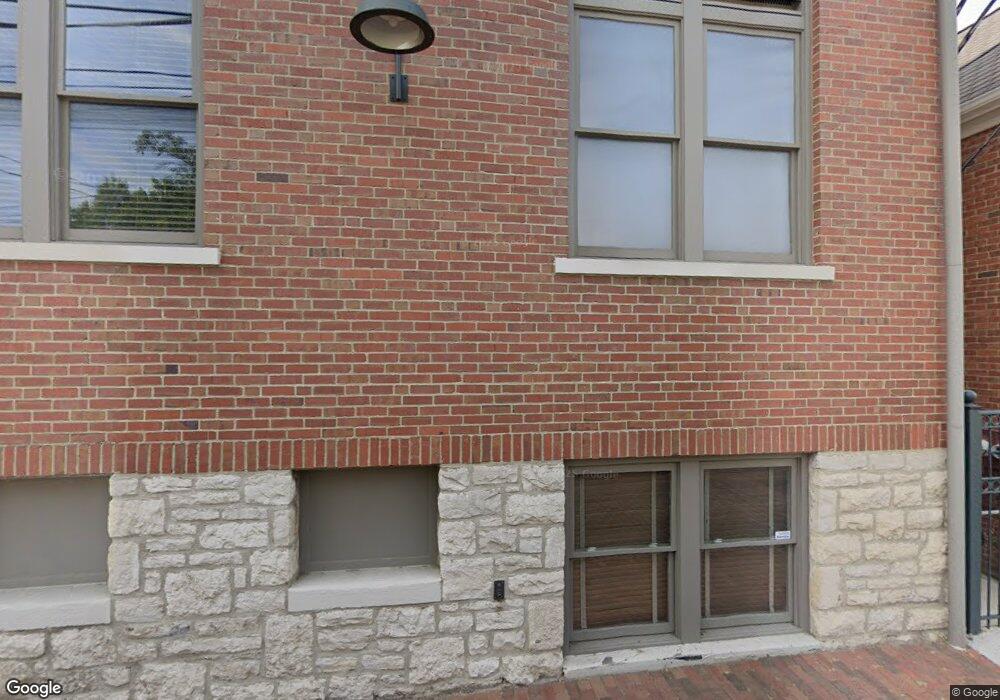 587 S Lazelle St unit 587, Columbus, OH 43206 - photo 1