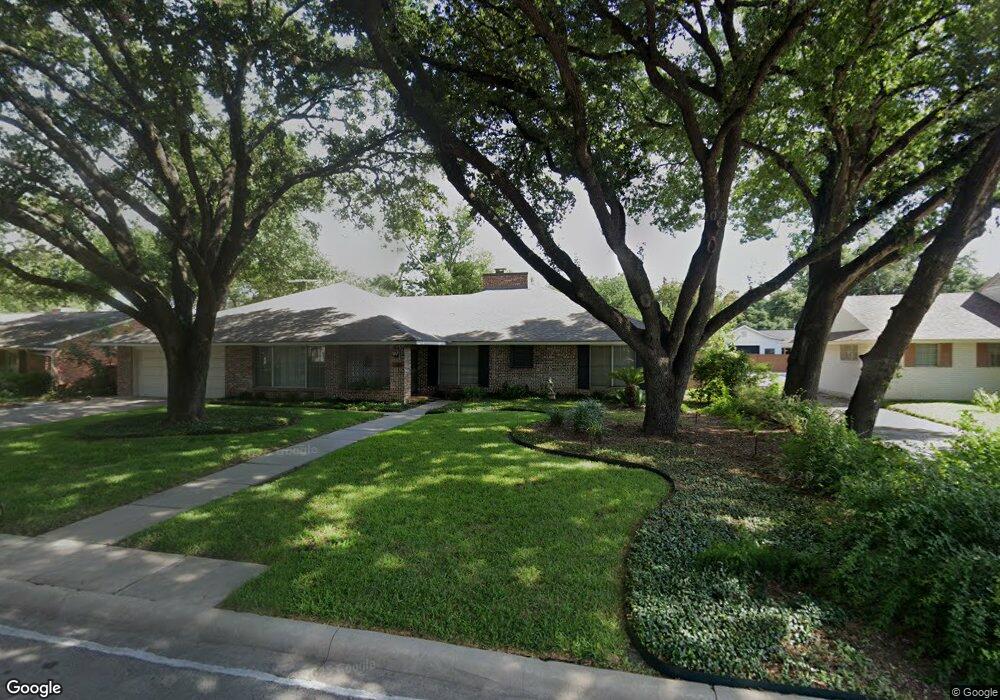 2319 Woodmen Dr, San Antonio, TX 78209 - photo 1