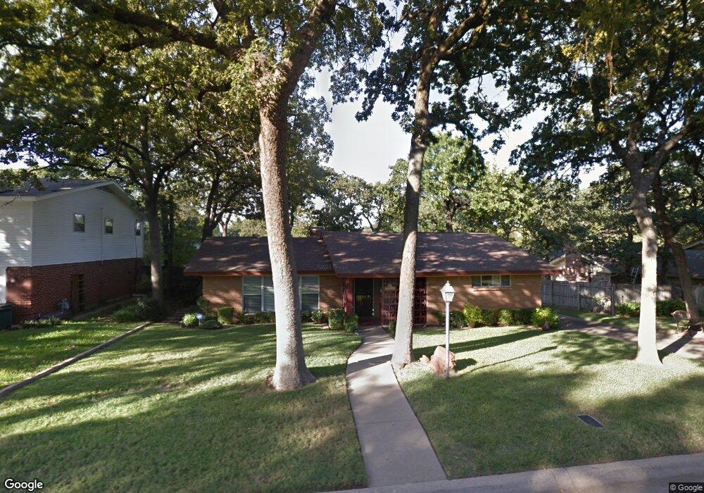 704 Timberhill Dr, Hurst, TX 76053 - photo 1