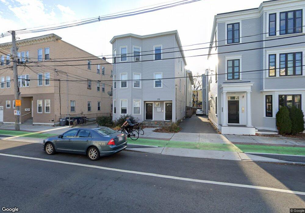 306 Beacon St unit 3, Somerville, MA 02143 - photo 1