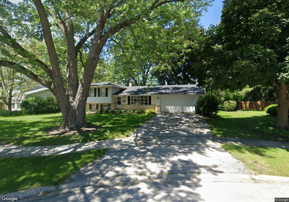 1217 Barbara Ct, Naperville, IL 60540 - photo 1