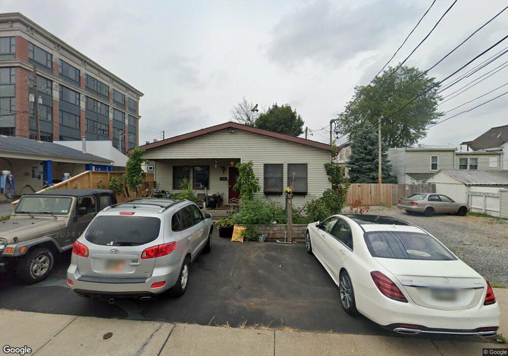 637 Long St, Bethlehem, PA 18018 - photo 1