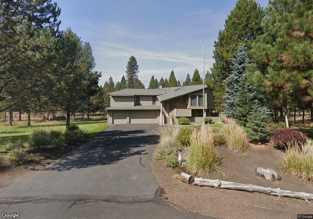 57381 Summit View Dr, Bend, OR 97707 - photo 1