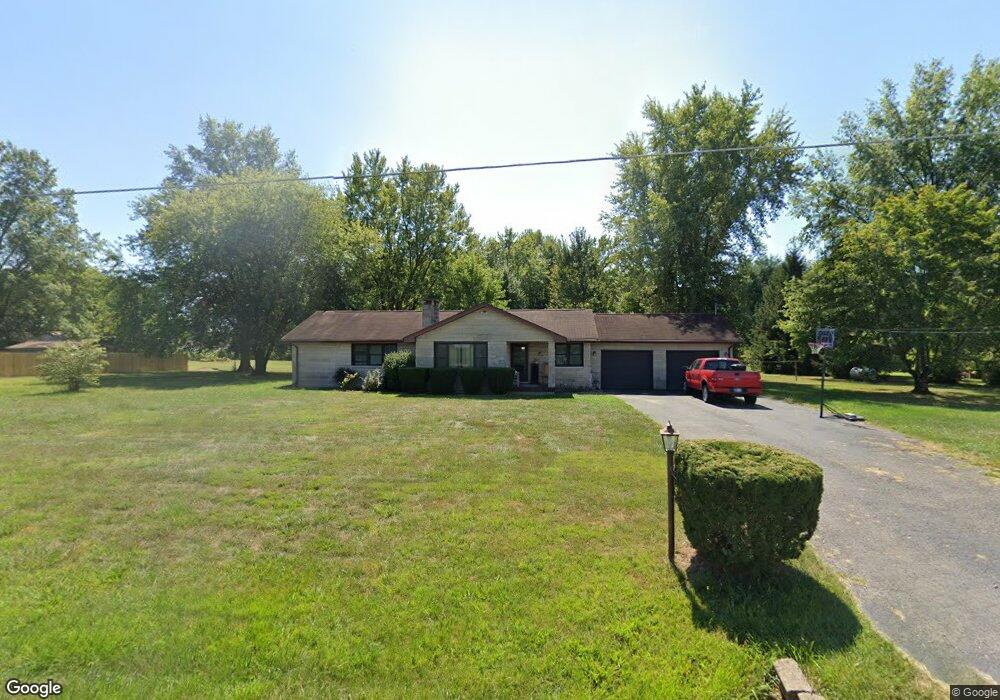 4231 W Deaver Rd, Columbus, IN 47201 - photo 1