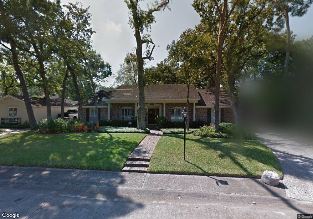 10311 Green Tree Rd, Houston, TX 77042 - photo 1