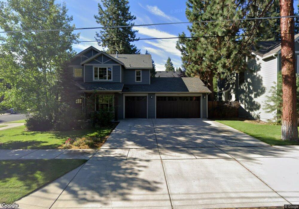 19807 Hollygrape St, Bend, OR 97702 - photo 1