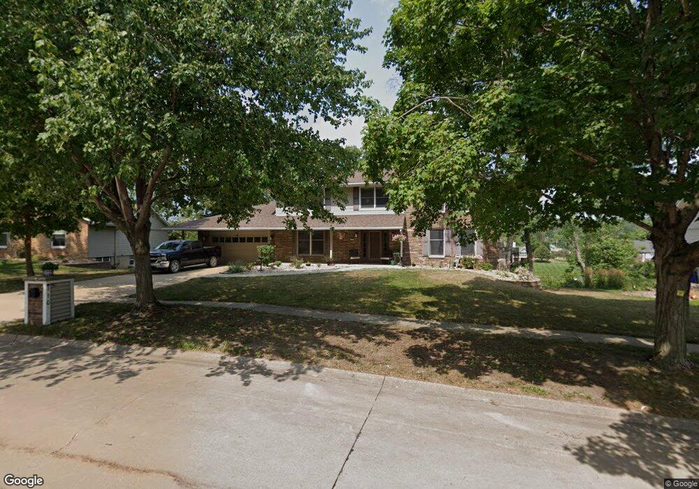 110 Tomahawk Trail SE, Cedar Rapids, IA 52403 - photo 1