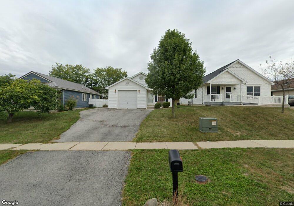 1112 Crystal Ln, Findlay, OH 45840 - photo 1