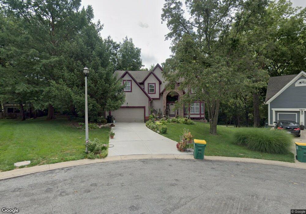 5813 W 155th St, Overland Park, KS 66223 - photo 1