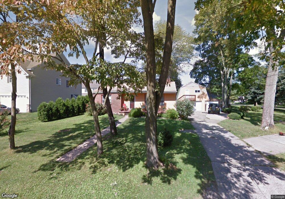 1352 Oakland Ave, Levittown, PA 19056 - photo 1