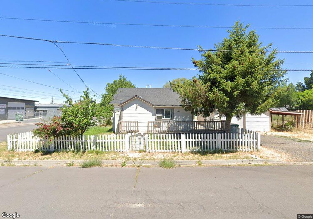 1903 Orchard Ave, Klamath Falls, OR 97601 - photo 1