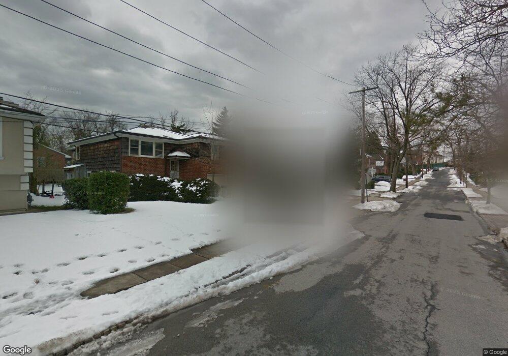 344 Knollwood Ave, Little Neck, NY 11363 - photo 1