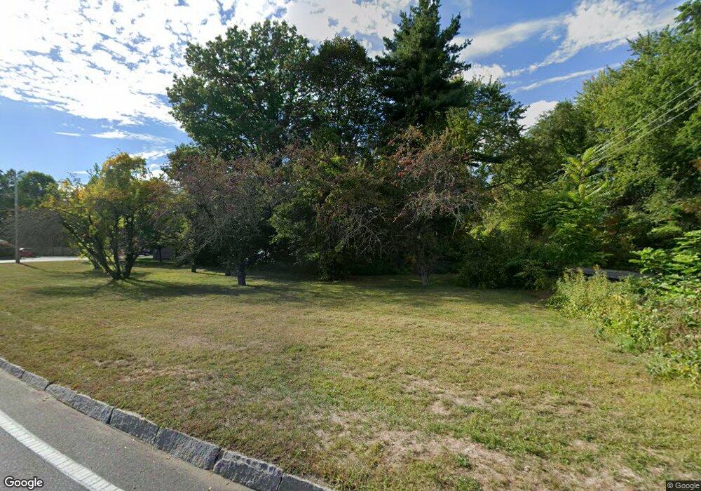 891 Wellman Ave, North Chelmsford, MA 01863 - photo 1