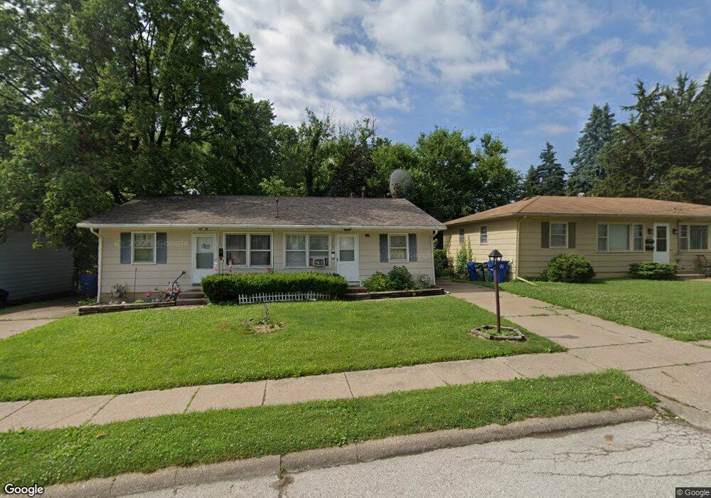 1725 Pleasant Ct, Davenport, IA 52803 - photo 1