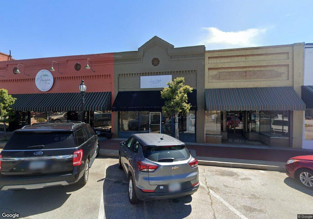 212 Main St, Barnesville, GA 30204 - photo 1