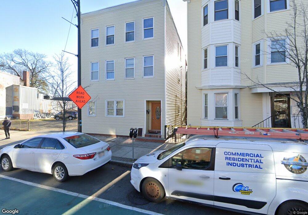 352 Somerville Ave unit R, Somerville, MA 02143 - photo 1