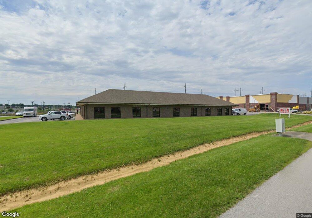 3032 Alvey Park Dr W, Owensboro, KY 42303 - photo 1