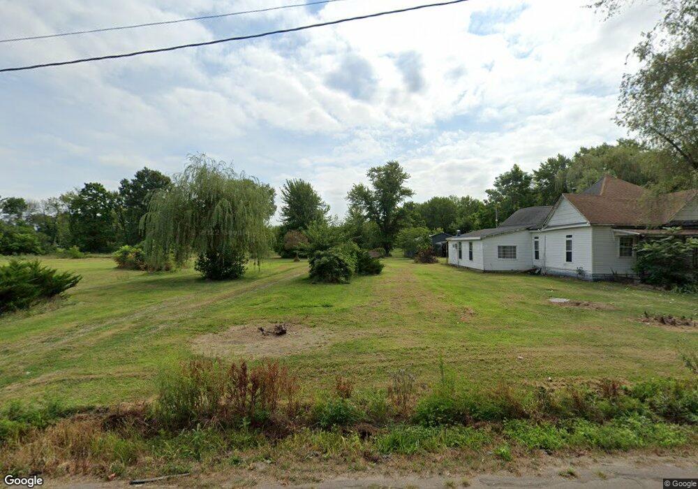 306 N Buchanan St, Moberly, MO 65270 - photo 1