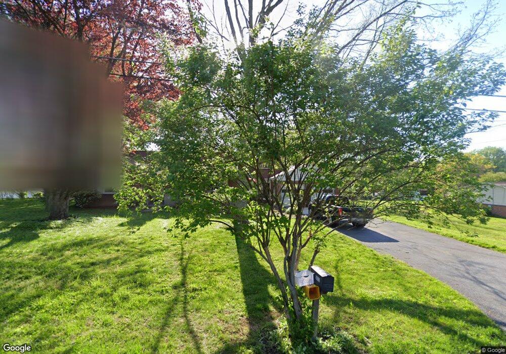 5822 Lakeview Dr, Sykesville, MD 21784 - photo 1