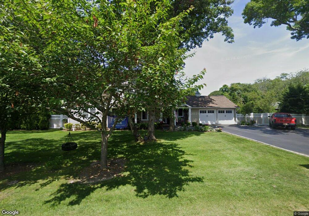 124 Suydam Ln, Bayport, NY 11705 - photo 1